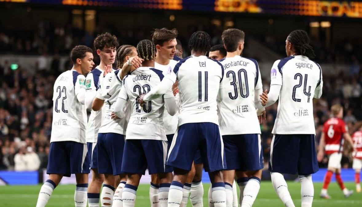 帕利尼亚是, 分钟后 帕利尼亚是, 分钟后